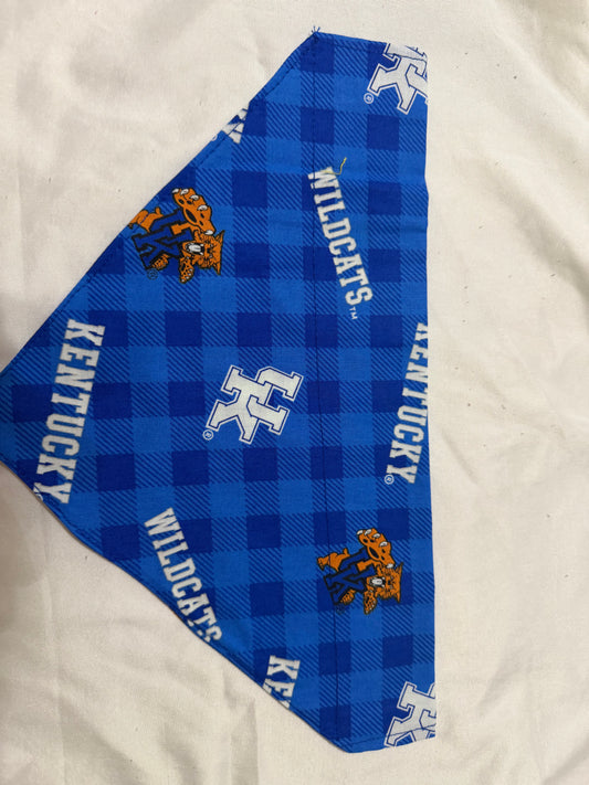 UK Plaid Pet Bandanna – KiMi's Kwilts & Krafts